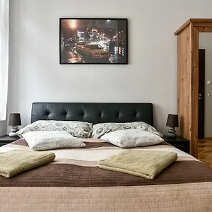 Corvin Point And 3*, Будапешт Венгрия